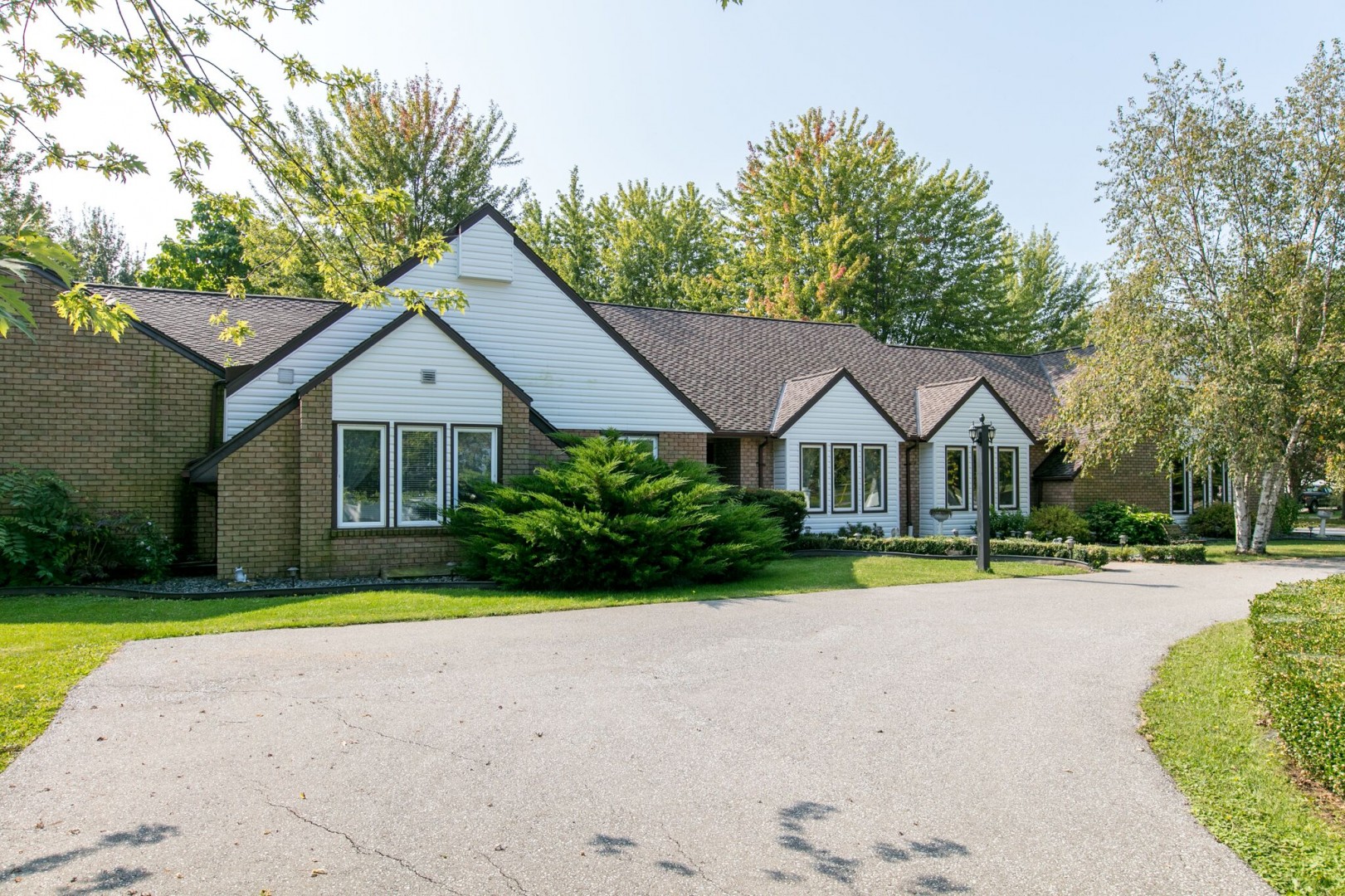 973 County Rd 50 E, Essex Home for Sale